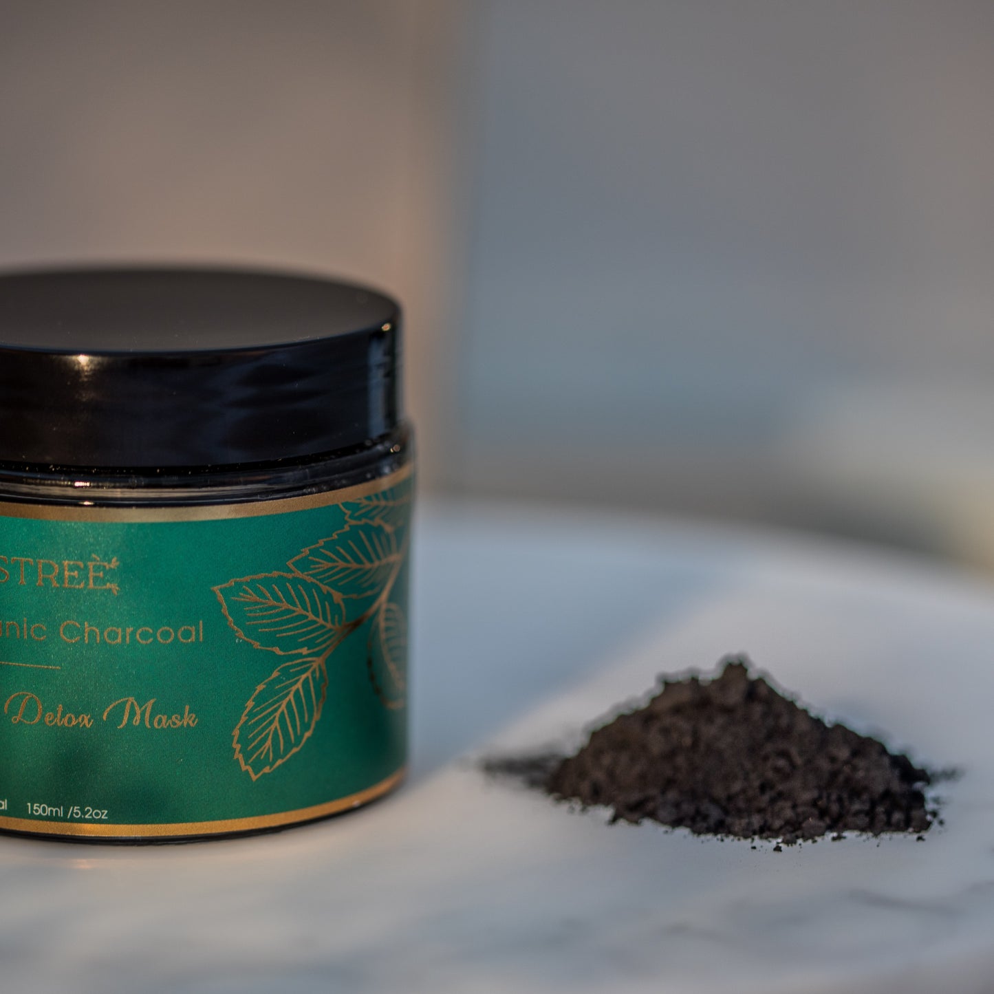 NESTREÈ VOLCANIC CHARCOAL ALOE DETOX MASK